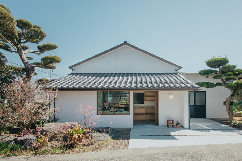 (有)入政建築