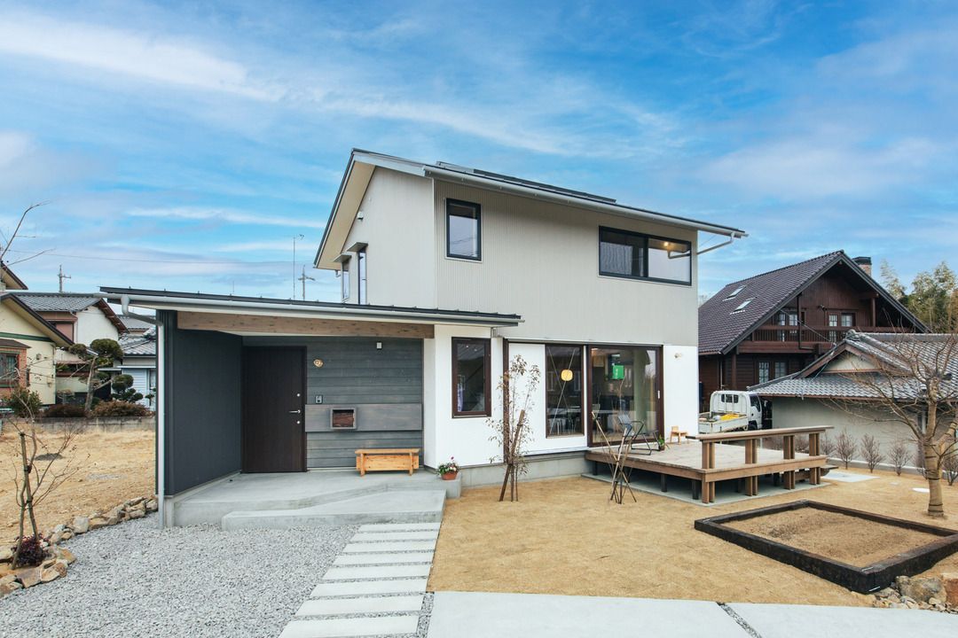 (有)入政建築
